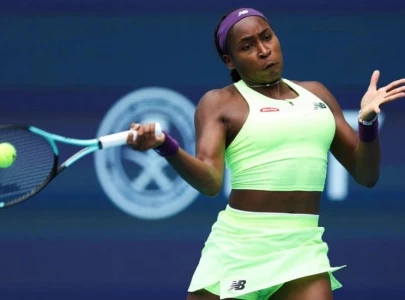 error plagued gauff wins clay season opener