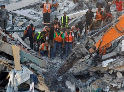 20 killed as war damaged gaza building collapses