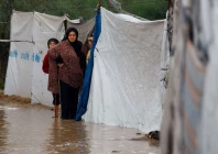 storm in gaza adds miseries to already displaced people photo middle east online