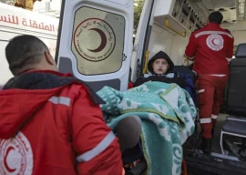 israeli strike on a car injures four palestinians in gaza