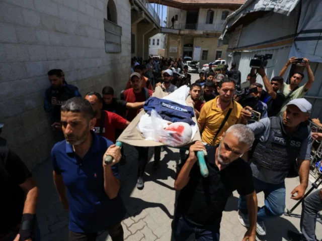 mourners carry the body of a palestinian journalist ismail baddah who was killed in an israeli airstrike on al ahli arab hospital in gaza city june 5 2025 photo reuters mourners carry the body of a palestinian journalist ismail baddah who was killed in an israeli airstrike on al ahli arab hospital in gaza city june 5 2025 photo reuters