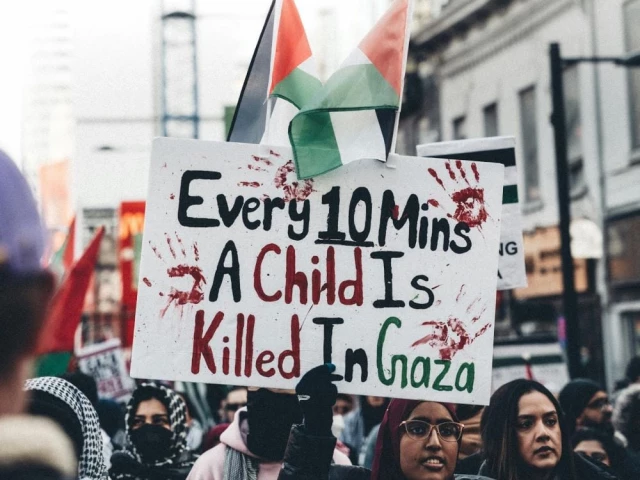 in march israel resumed its ground and aerial offensive on gaza after hamas rejected truce extension proposals photo pexels in march israel resumed its ground and aerial offensive on gaza after hamas rejected truce extension proposals photo pexels