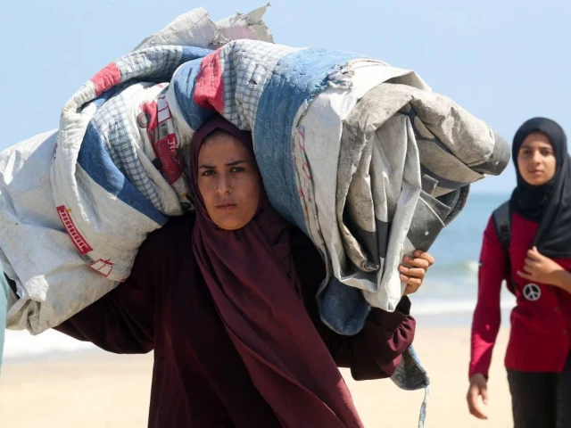 Hamas warns against Israeli plans to “re-engineer” Gaza, displace Palestinians | The Express Tribune Hamas warns against Israeli plans to “re-engineer” Gaza, displace Palestinians | The Express Tribune