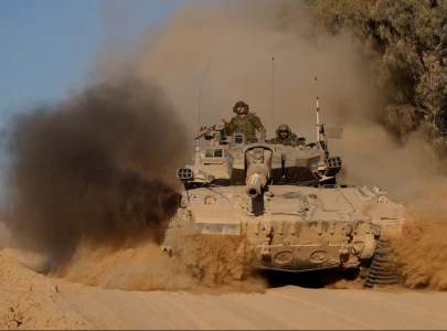 ceasefire talks in gaza suspended due to israeli disagreements egyptian sources claim