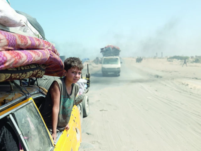 displaced palestinians flee as the israeli military presses operations around gaza city on friday photo afp displaced palestinians flee as the israeli military presses operations around gaza city on friday photo afp