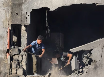 israeli push to take more of gaza raises alarm as hamas warns against escalation