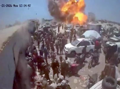 scores dead in yemen fighting