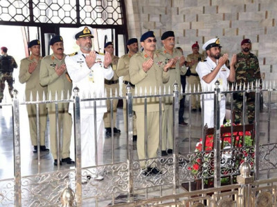 coas visits quaid s mausoleum to pay homage to nation s founder