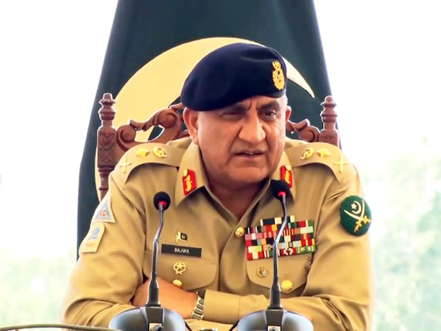 army chief general qamar javed bajwa interacting with troops officers and men of lahore corps and pakistan rangers punjab screengrab