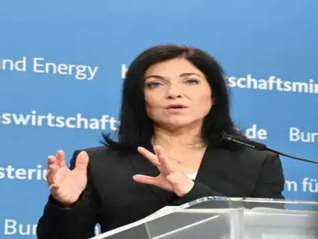 germany s minister for economic affairs and energy katherina reiche germany s minister for economic affairs and energy katherina reiche