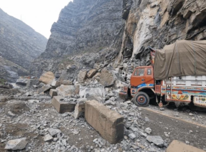 heavy rains cause road disruptions in balochistan as landslides block highways heavy rains cause road disruptions in balochistan as landslides block highways