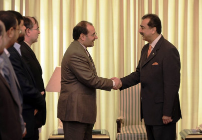 pak iran trade gilani calls for more volume