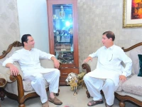 pm gilani visited qadir s residence in bani gala and sought his cooperation for the success of the new government photo author pm gilani visited qadir s residence in bani gala and sought his cooperation for the success of the new government photo author