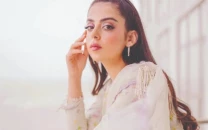 yashma gill reflects on painful start to showbiz journey