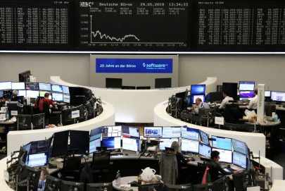 europe stocks tumble 2 on covid curbs brexit impasse europe stocks tumble 2 on covid curbs brexit impasse