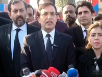 pti chairman barrister gohar ali khan addressing the media after a meeting with pti founder imran khan in adiala jail on tuesday february 20 2024 screengrab