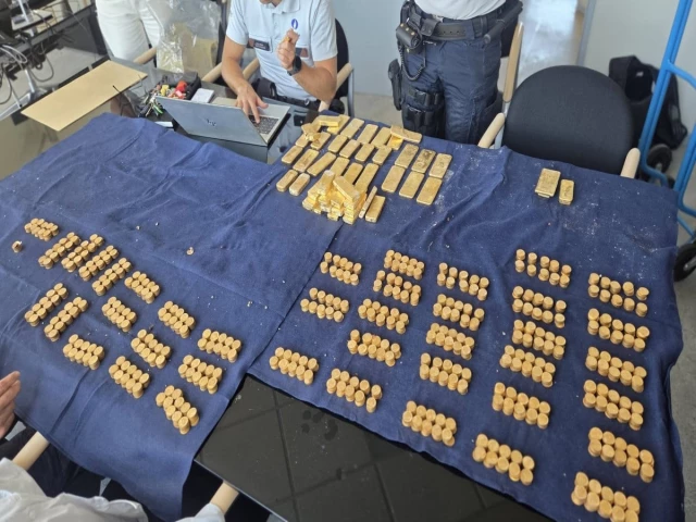 lokale politie local police dendermonde shared photos of the treasure on facebook lokale politie local police dendermonde shared photos of the treasure on facebook