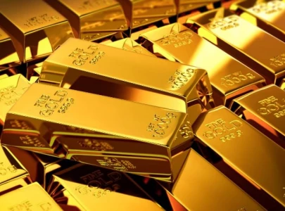 gold soars to record high gold soars to record high