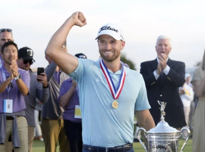 wyndham clark holds off mcilroy at us open wyndham clark holds off mcilroy at us open