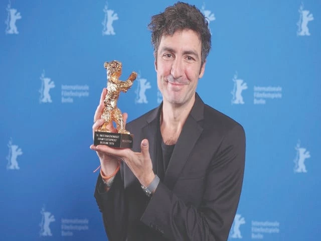 'Yellow Letters' wins Berlin's 'Golden Bear'