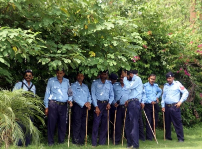 locals nab foreigners trying to kidnap nomadic girls locals nab foreigners trying to kidnap nomadic girls