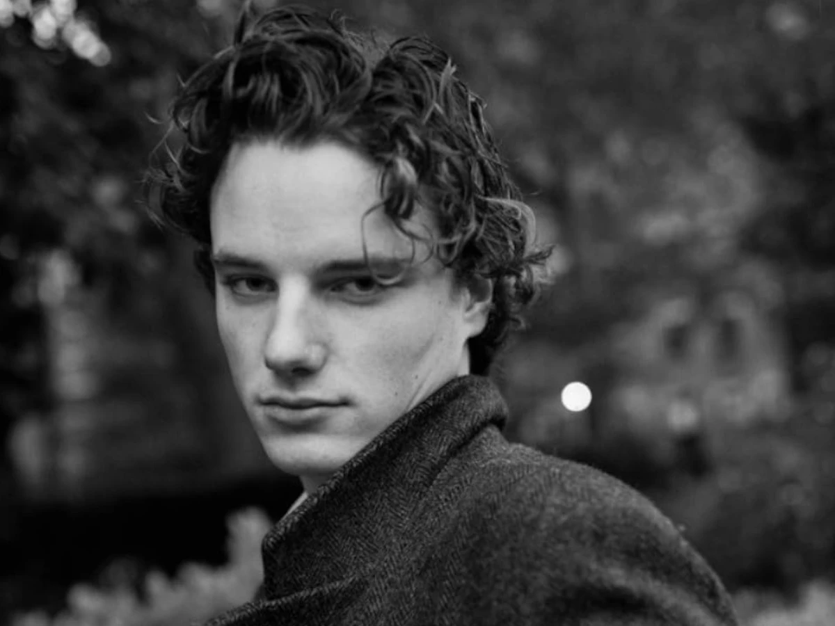 graham campbell eyed to star in sony s romantic comedy fake skating