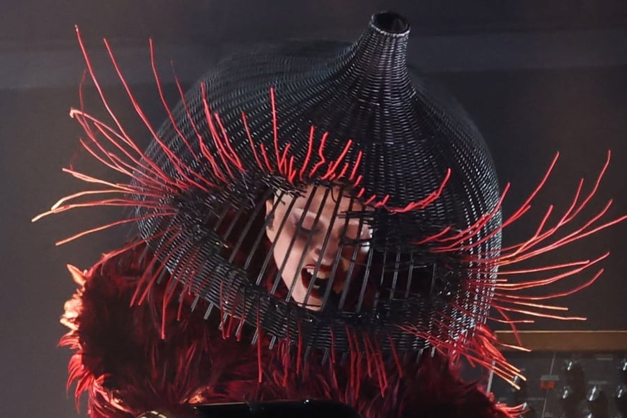 A spectacle of music and politics