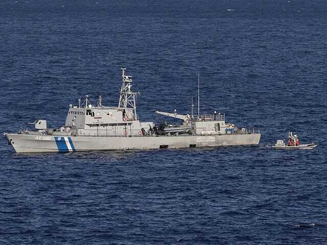 a greek coast guard ship takes part in a search and rescue operation following a shipwreck off the island of samos greece in november 2024 photo reuters a greek coast guard ship takes part in a search and rescue operation following a shipwreck off the island of samos greece in november 2024 photo reuters