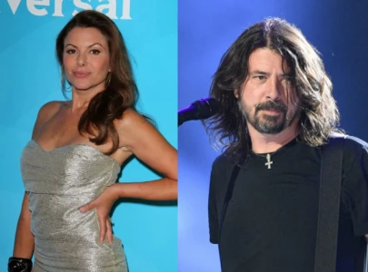 dave grohl s ex kari wuhrer not surprised that cheater had child outside of jordyn blum marriage