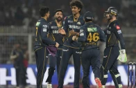 ipl 2025 gill s 90 powers gujarat titans to victory over kolkata knight riders