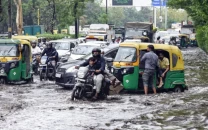 heavy rains and thunderstorms kill at least 14 in india