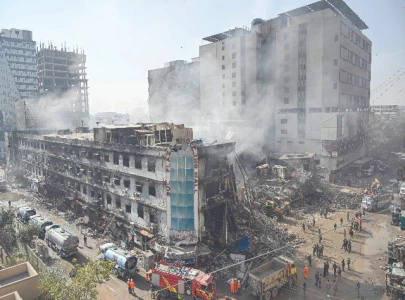 karachi blaze sparks fiery slugfest in na