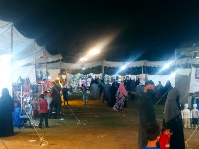 Gul Plaza traders resume business at Bagh-e-Jinnah after fire damages