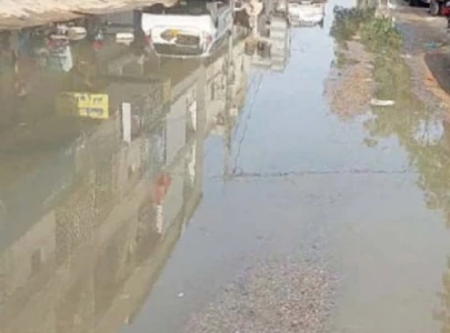 month long sewerage crisis plagues gulshan month long sewerage crisis plagues gulshan