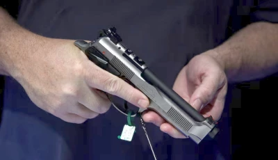 family allegedly robbed at gunpoint family allegedly robbed at gunpoint