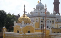 etpb rejects social media claims of gurdwara singh sabha demolition in sheikhupura