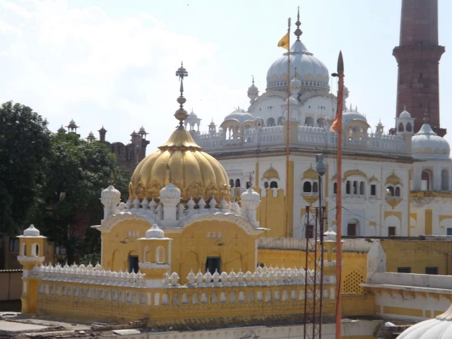 a gurdwara in punjab photo the evacuee trust property board website a gurdwara in punjab photo the evacuee trust property board website