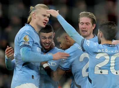 haaland s double helps manchester city crush west ham 4 1