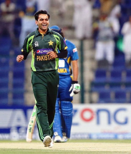 hafeez afridi help pakistan level series vs nz