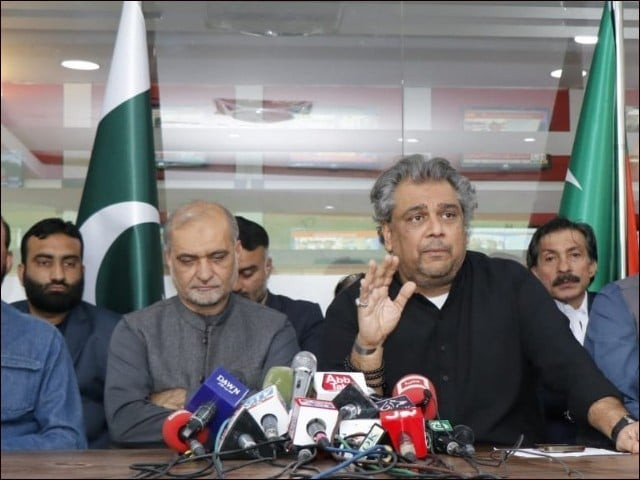 ji s hafiz naeem and pti s ali zaidi are addressing a news conference in karachi on saturday january 21 photo express