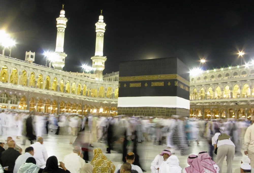 first hajj flight from islamabad on april 19