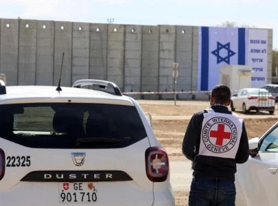 hamas to free three israeli hostages