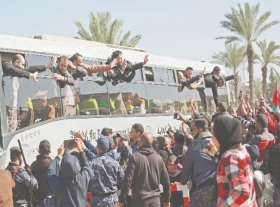 hamas israel complete sixth hostage prisoner swap