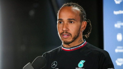 hamilton doesn t agree with booing hamilton doesn t agree with booing