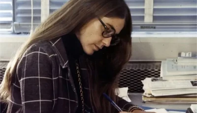 this undated handout photograph released by the smithsonian national air and space museum on july 11 2019 shows margaret hamilton a member of draper laboratory staff at work during the apollo missions photo afp