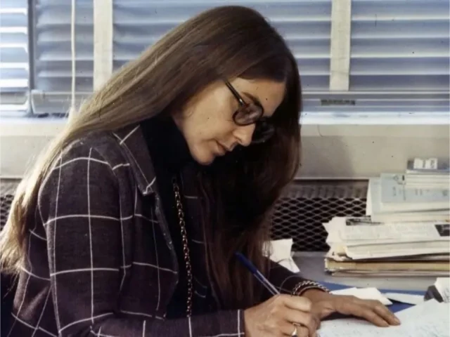 this undated handout photograph released by the smithsonian national air and space museum on july 11 2019 shows margaret hamilton a member of draper laboratory staff at work during the apollo missions photo afp this undated handout photograph released by the smithsonian national air and space museum on july 11 2019 shows margaret hamilton a member of draper laboratory staff at work during the apollo missions photo afp