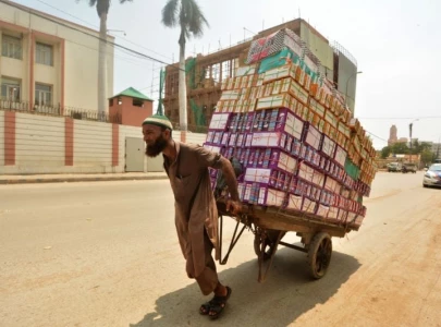 handcart labourers struggle to make ends meet handcart labourers struggle to make ends meet