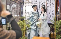 hanfu fever sweeps china s tourist trail