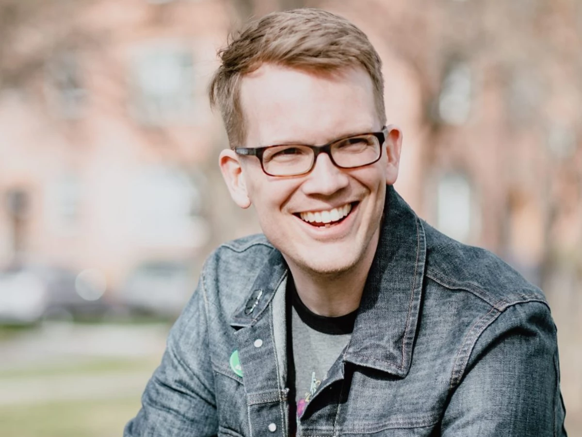 hank green says helping millions through crash course matters more than financial gain