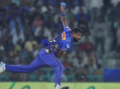 hardik pandya makes ipl history breaks anil kumble s 16 year old record